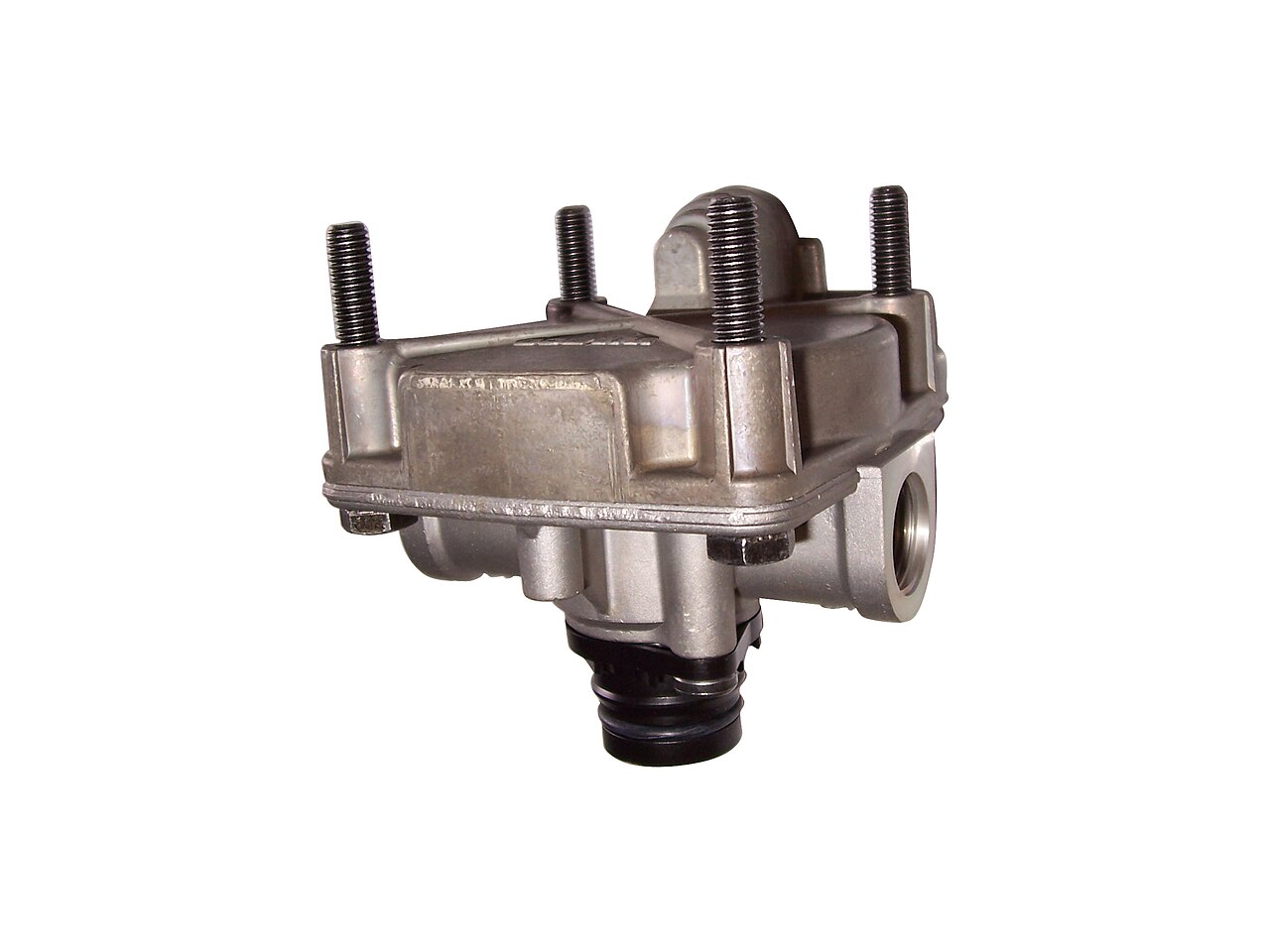 Air brake relay valve on a heavy truck air system