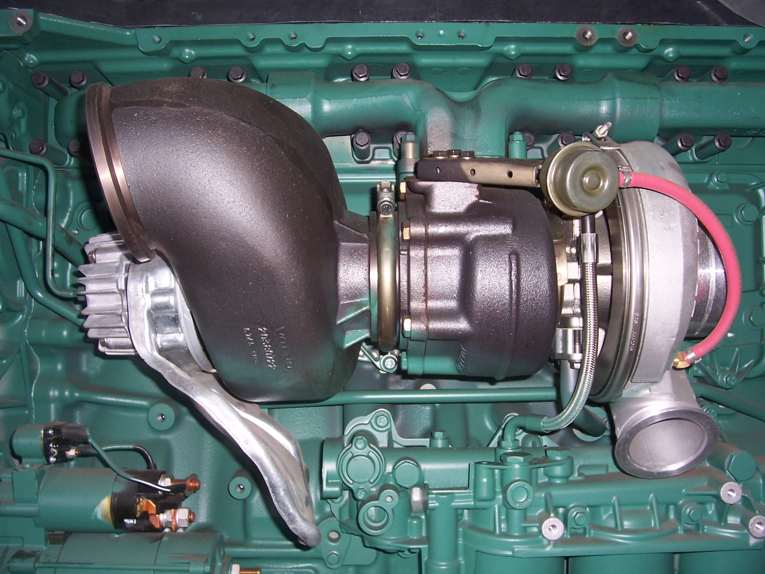 Engine Brakes and Retarders: Why a Truck Should Not Rely on the Pedal Alone